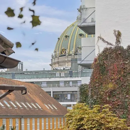 Spacious In The Heart Of With Balcony Apartment *