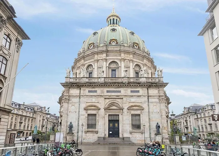 Apartment Spacious In The Heart Of With Balcony Kopenhagen