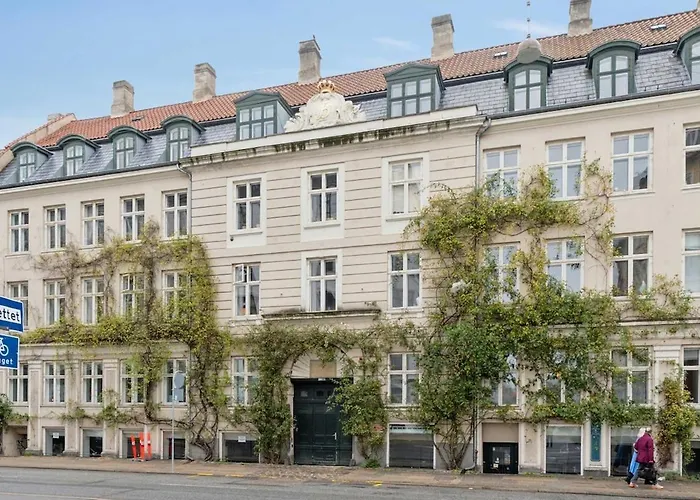 Apartment Spacious In The Heart Of With Balcony Kopenhagen